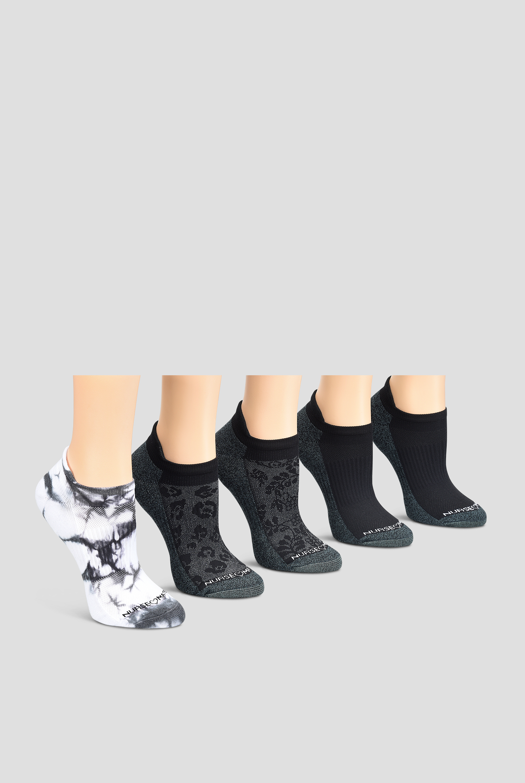Paquete con 5 pares de calcetines tobilleros Nurse Mates Black Pattern con soporte para el arco