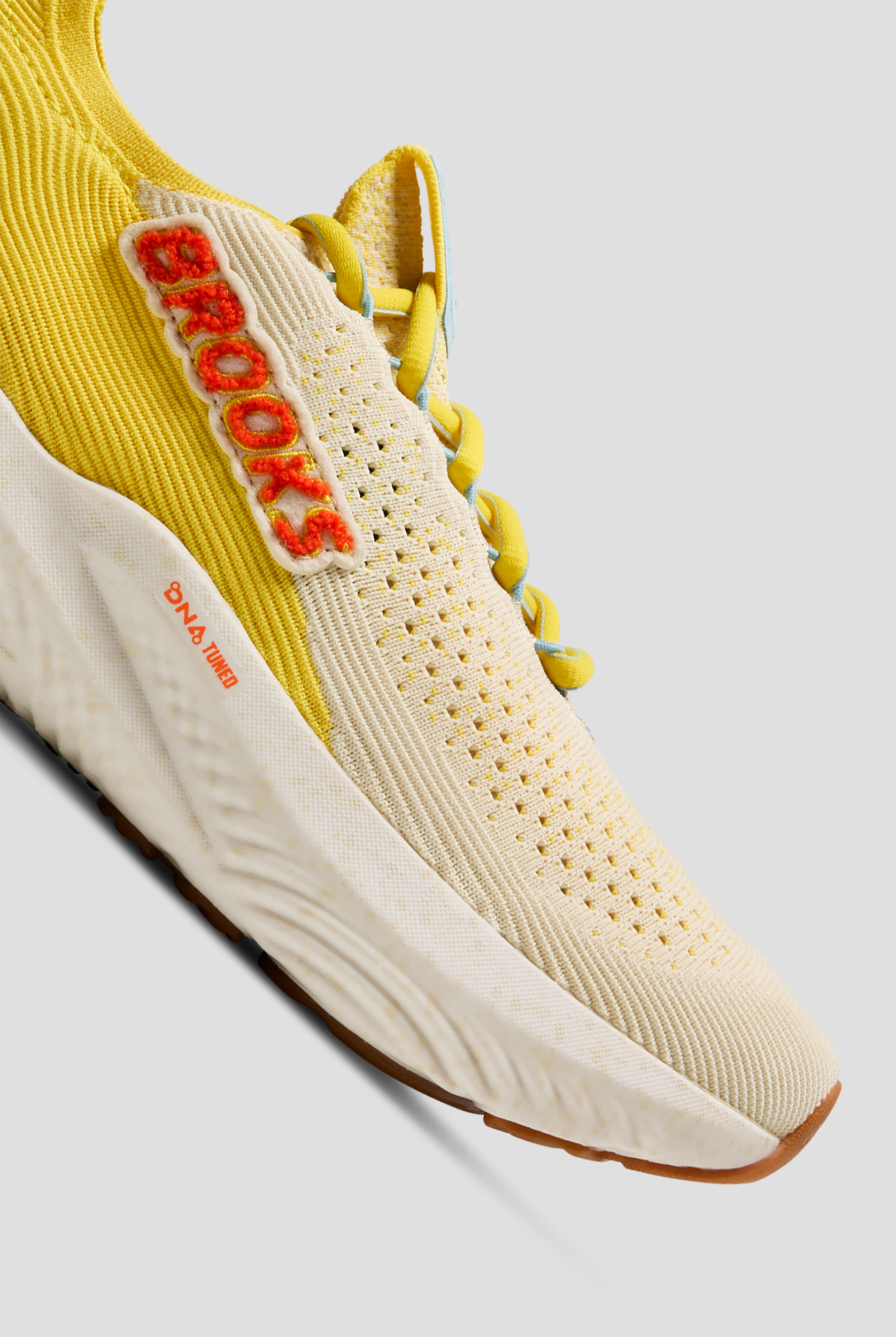 Zapatillas deportivas Brooks Glycerin Stealthfit 22 Cyber/Vermillion/Seed Pearl con cordones para mujer